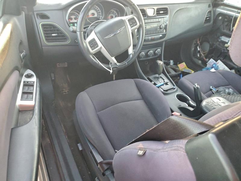 Photo 8 from auction – 2012 CHRYSLER 200 TOURIN with VIN 1C3BCBEG3CN289517