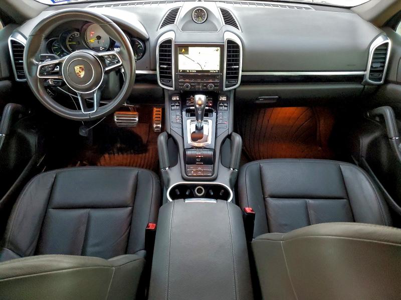 Photo 8 from auction – 2016 PORSCHE CAYENNE with VIN WP1AE2A24GLA64521