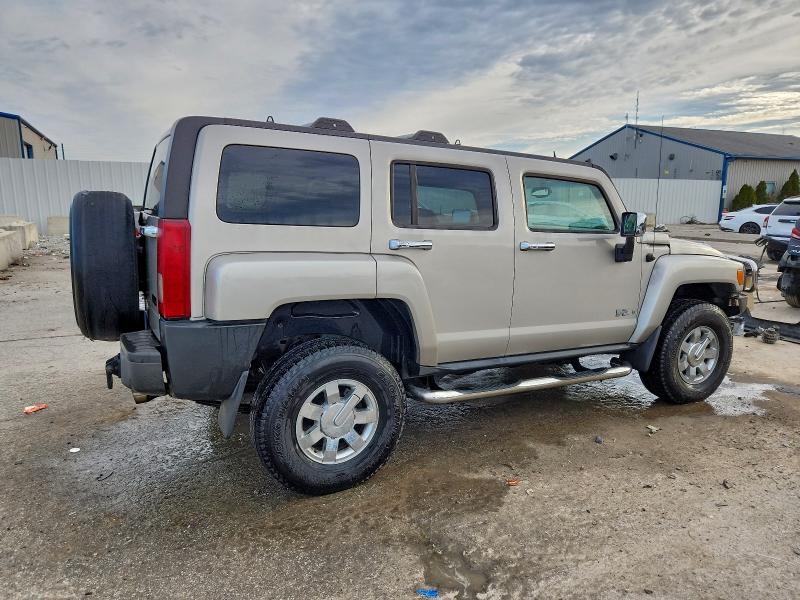Photo 3 from auction – 2006 HUMMER H3 with VIN 5GTDN136068119758