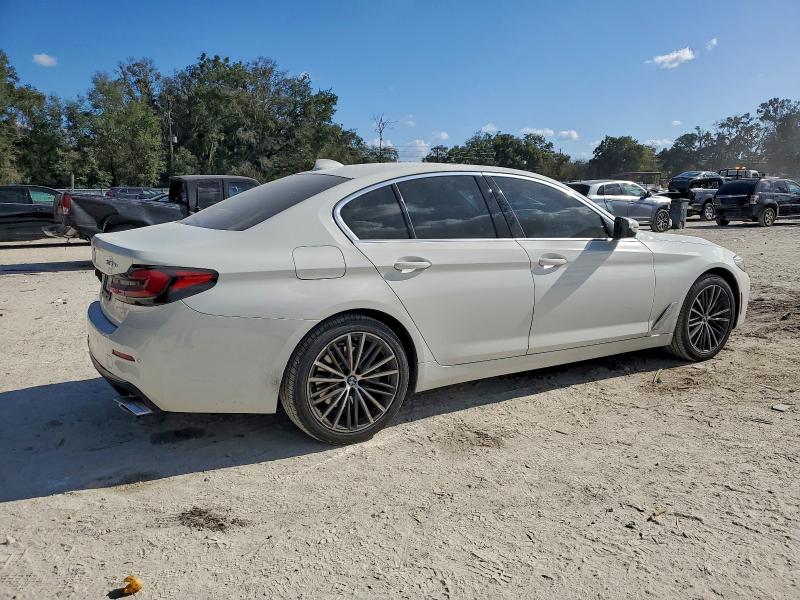 Photo 3 from auction – 2021 BMW 530E with VIN WBA13AG09MCF37557