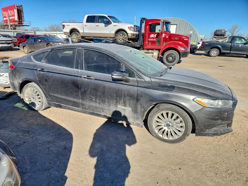 Photo 4 from auction – 2015 FORD FUSION SE with VIN 3FA6P0LU5FR145943