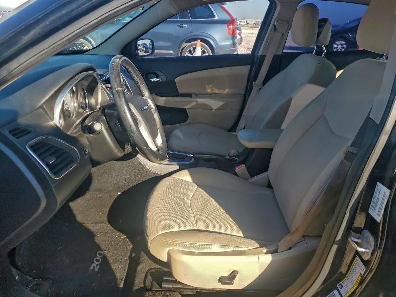 Photo 7 from auction – 2013 CHRYSLER 200 TOURIN with VIN 1C3CCBBB6DN604860