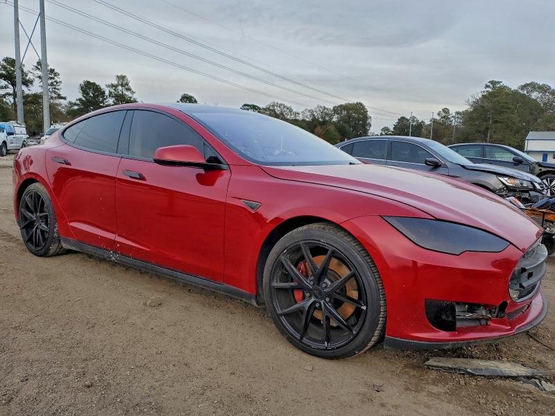 Photo 4 from auction – 2013 TESLA MODEL S with VIN 5YJSA1CP6DFP18311