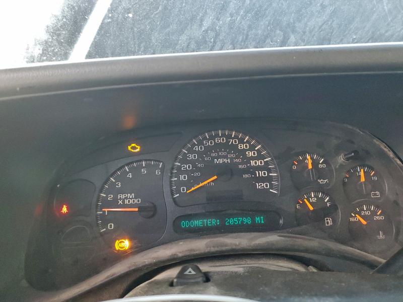 Photo 9 from auction – 2005 CHEVROLET SILVERADO with VIN 2GCEK13T851381068
