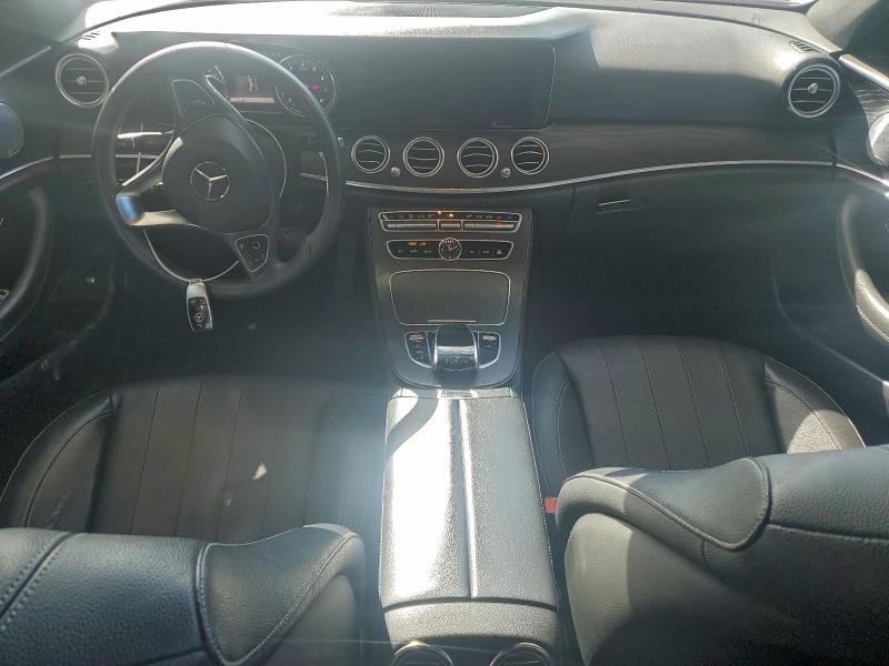 Photo 8 from auction – 2018 MERCEDES-BENZ E 300 with VIN WDDZF4JB8JA364343