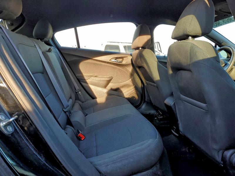 Photo 10 from auction – 2017 CHEVROLET CRUZE LT with VIN 3G1BE6SM1HS577680