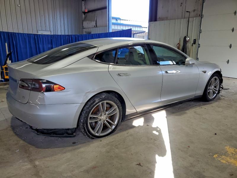 Photo 3 from auction – 2014 TESLA MODEL S with VIN 5YJSA1S18EFP33231