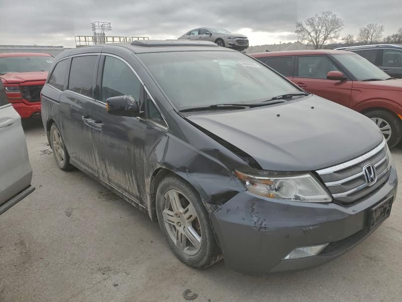 Photo 4 from auction – 2011 HONDA ODYSSEY TO with VIN 5FNRL5H95BB103238