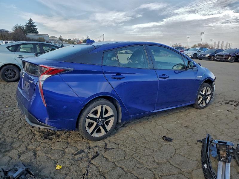 Photo 3 from auction – 2017 TOYOTA PRIUS with VIN JTDKARFU4H3529868