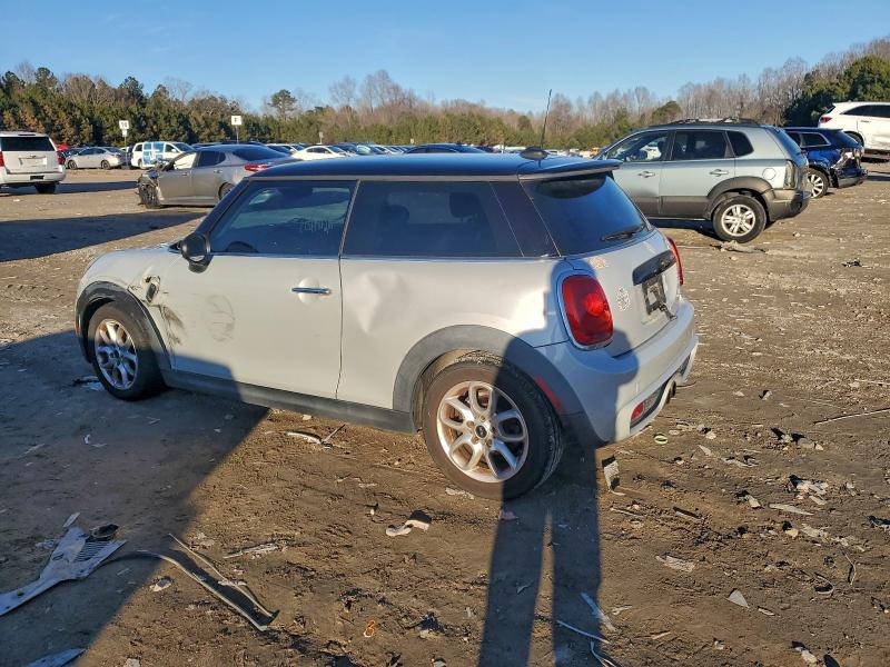 Photo 2 from auction – 2015 MINI COOPER S with VIN WMWXP7C55F2C60112