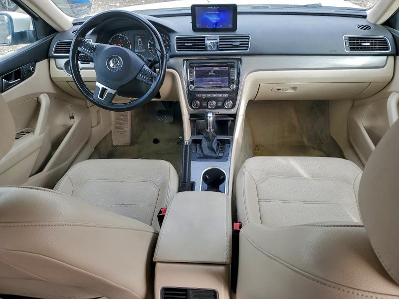 Photo 8 from auction – 2014 VOLKSWAGEN PASSAT SE with VIN 1VWBT7A31EC104727