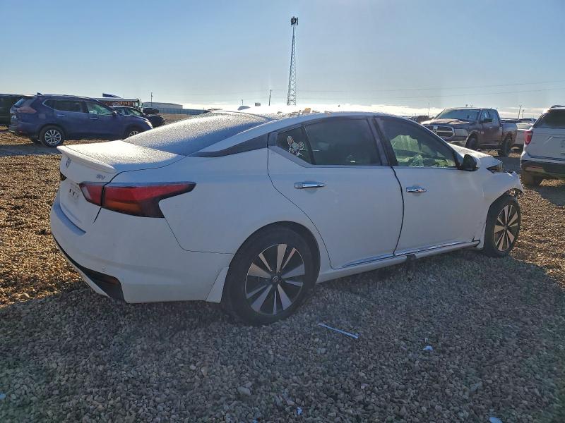 Photo 3 from auction – 2019 NISSAN ALTIMA SL with VIN 1N4BL4EV2KN313901