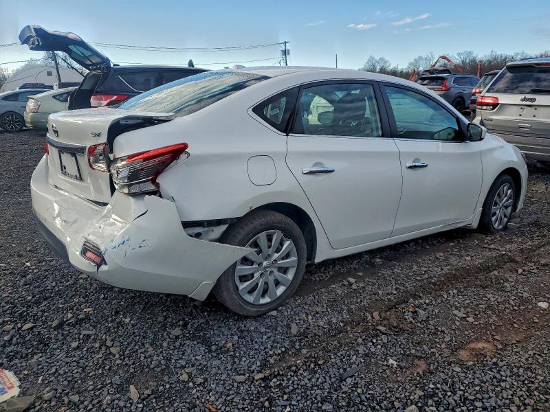 Photo 3 from auction – 2016 NISSAN SENTRA S with VIN 3N1AB7AP0GL640972