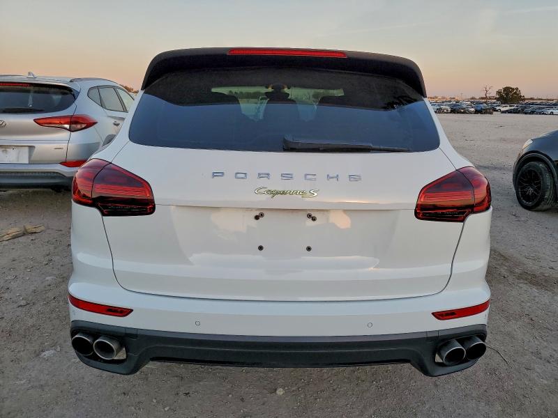 Photo 6 from auction – 2016 PORSCHE CAYENNE with VIN WP1AE2A24GLA64521