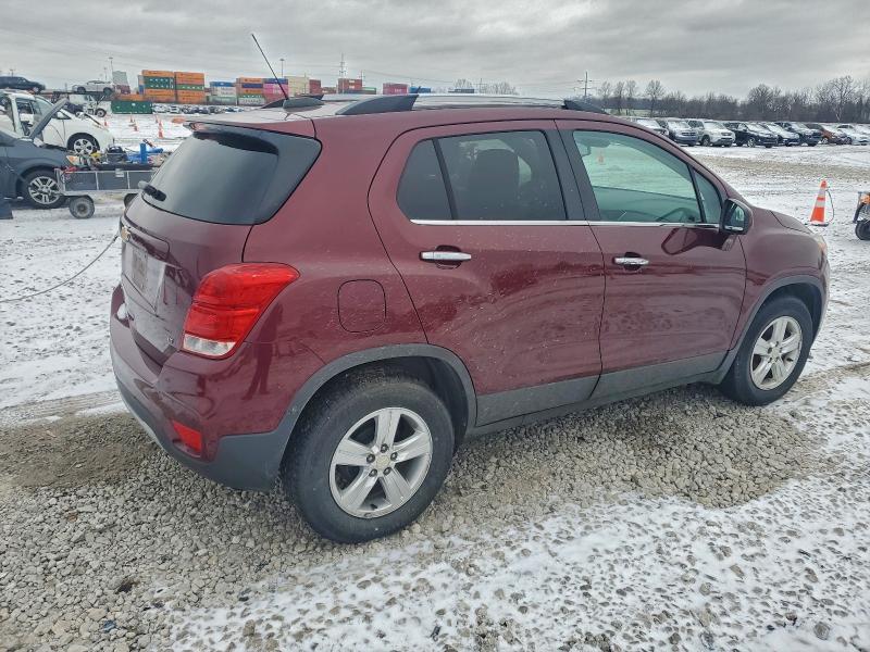 Photo 3 from auction – 2017 CHEVROLET TRAX 1LT with VIN 3GNCJLSBXHL273575