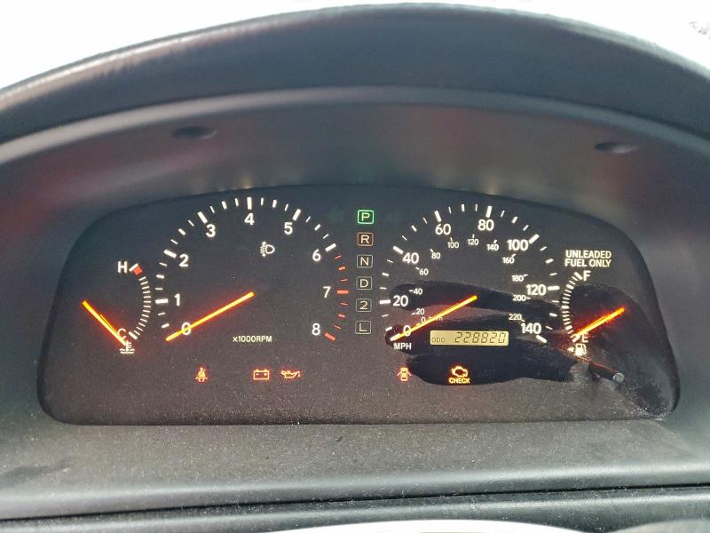 Photo 9 from auction – 2000 LEXUS ES 300 with VIN JT8BF28GXY5102942