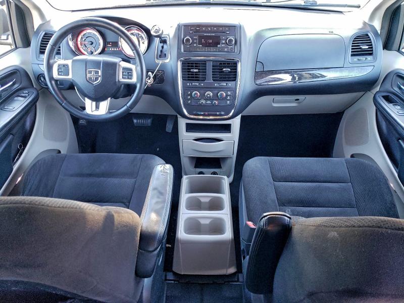Photo 8 from auction – 2015 DODGE GRAND CARA with VIN 2C4RDGBG9FR559415