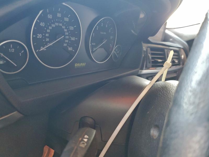 Photo 9 from auction – 2015 BMW 328 with VIN WBA3C1C50FP851844