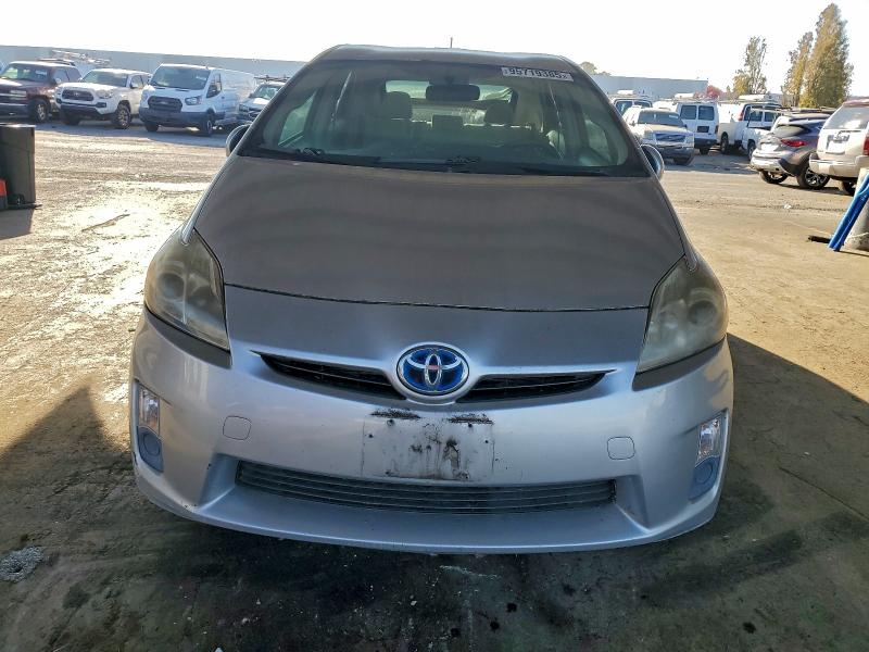 Photo 5 from auction – 2011 TOYOTA PRIUS with VIN JTDKN3DU5B0252225