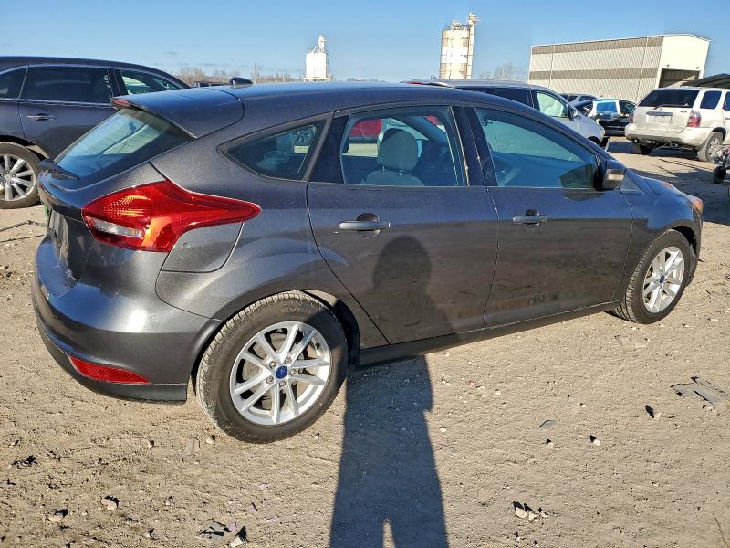 Photo 3 from auction – 2015 FORD FOCUS SE with VIN 1FADP3K28FL374785