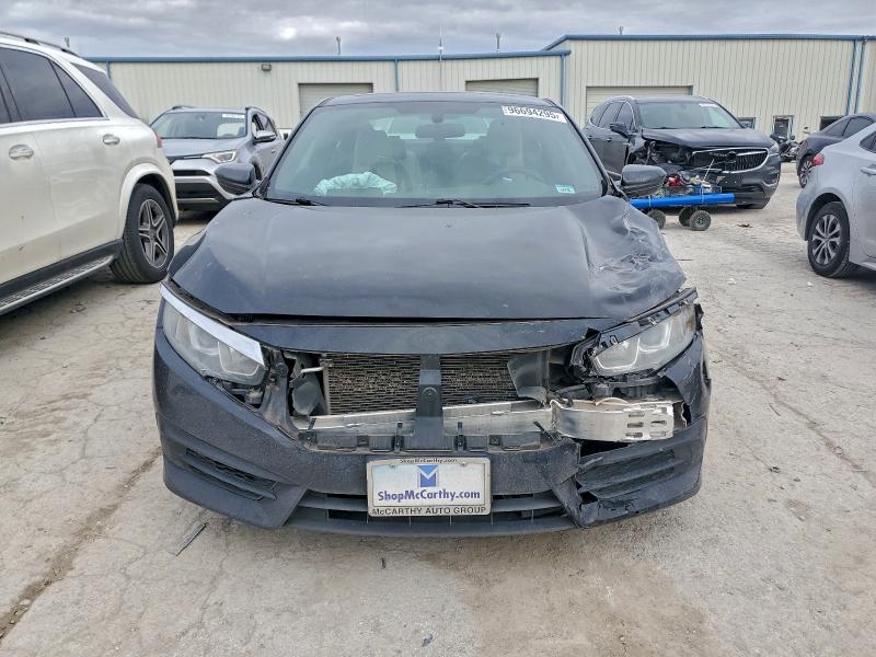 Photo 5 from auction – 2018 HONDA CIVIC LX with VIN 2HGFC4B03JH303858