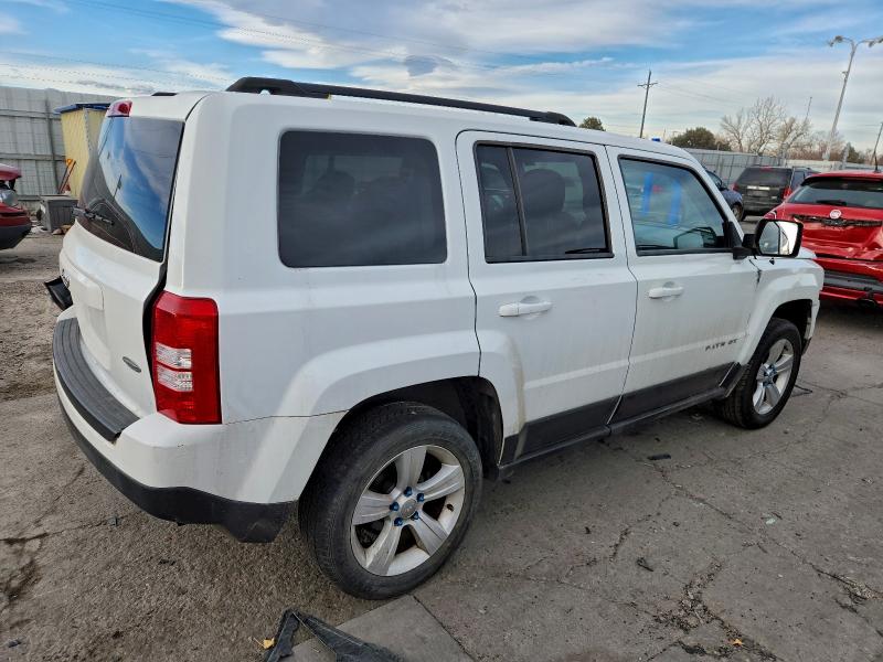 Photo 3 from auction – 2016 JEEP PATRIOT LA with VIN 1C4NJRFB2GD671365