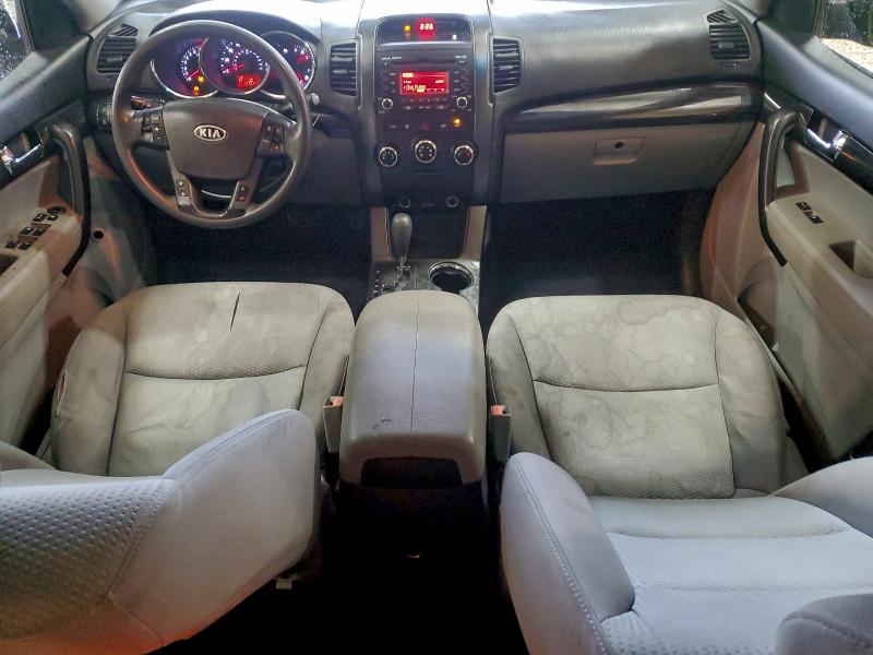 Photo 8 from auction – 2012 KIA SORENTO BA with VIN 5XYKTDA22CG250359