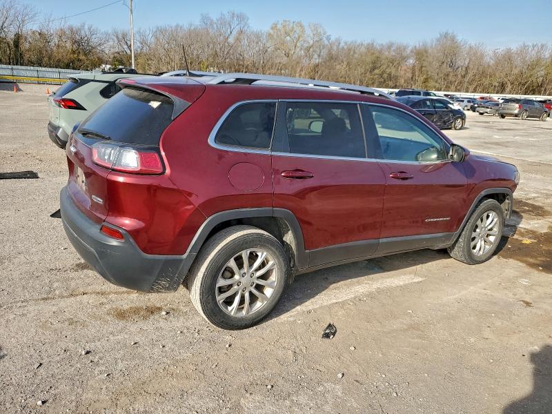 Photo 3 from auction – 2019 JEEP CHEROKEE L with VIN 1C4PJLCB1KD175850