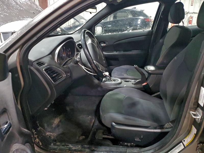 Photo 7 from auction – 2012 CHRYSLER 200 TOURIN with VIN 1C3CCBBB6CN189618