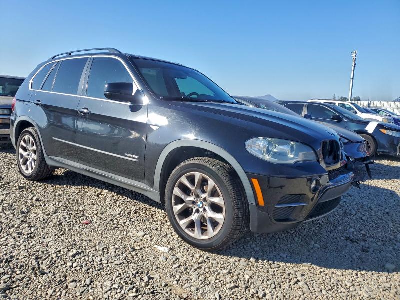 Photo 4 from auction – 2013 BMW X5 XDRIVE3 with VIN 5UXZV4C51D0B12966
