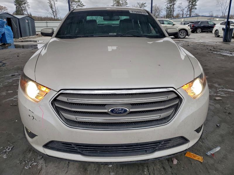 Photo 5 from auction – 2015 FORD TAURUS SEL with VIN 1FAHP2H85FG179677