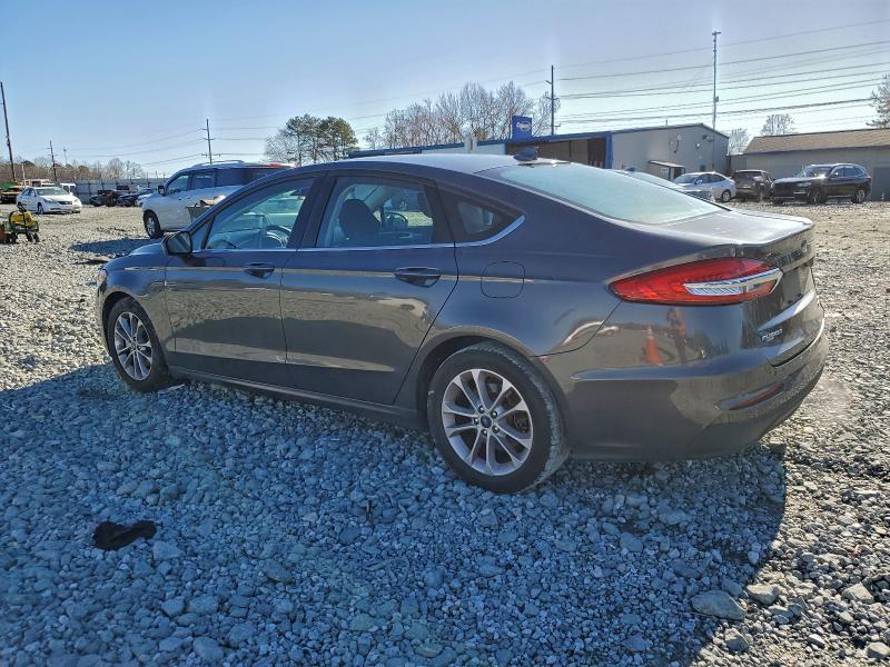 Photo 2 from auction – 2020 FORD FUSION SE with VIN 3FA6P0HD5LR206812