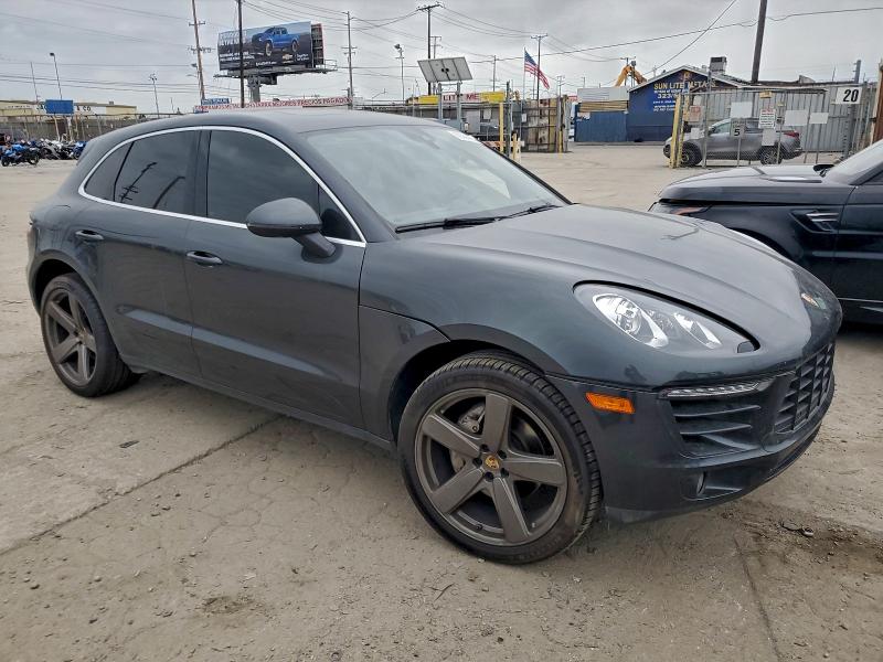 Photo 4 from auction – 2017 PORSCHE MACAN S with VIN WP1AB2A51HLB13436