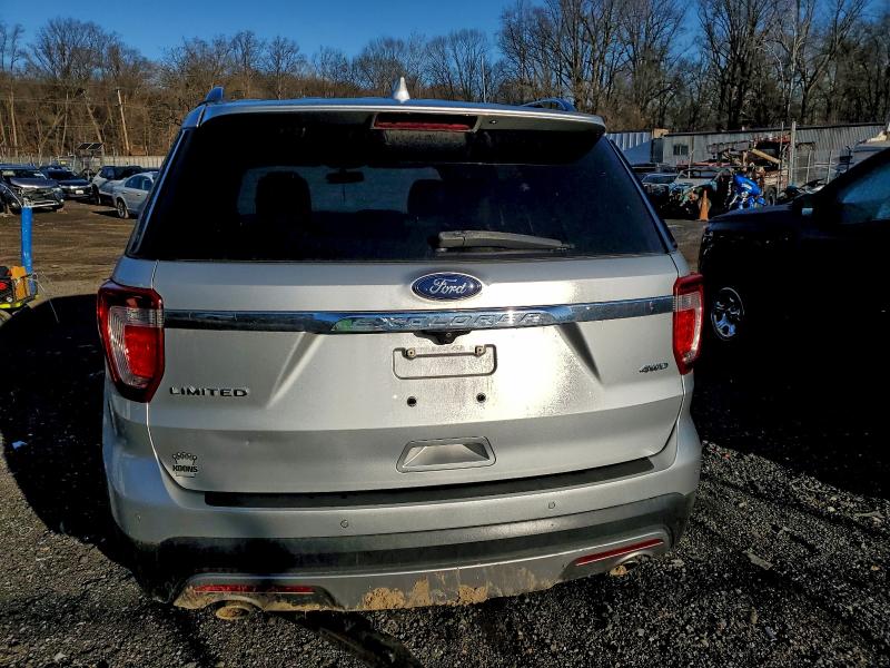 Photo 6 from auction – 2017 FORD EXPLORER L with VIN 1FM5K8F81HGC13579