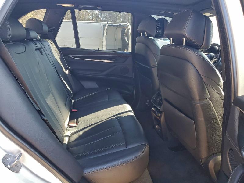 Photo 11 from auction – 2017 BMW X5 XDRIVE3 with VIN 5UXKR0C34H0X77330