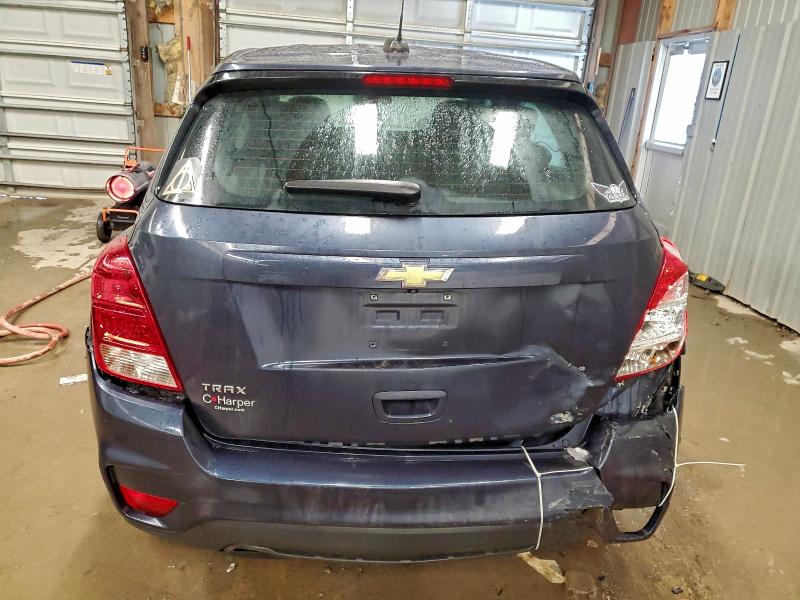 Photo 6 from auction – 2018 CHEVROLET TRAX LS with VIN 3GNCJKSBXJL168535