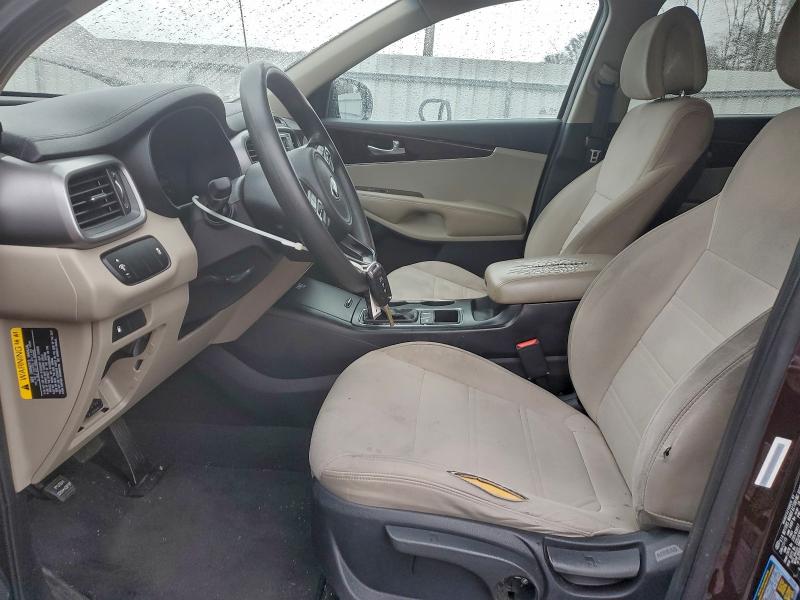 Photo 7 from auction – 2016 KIA SORENTO LX with VIN 5XYPG4A50GG016585