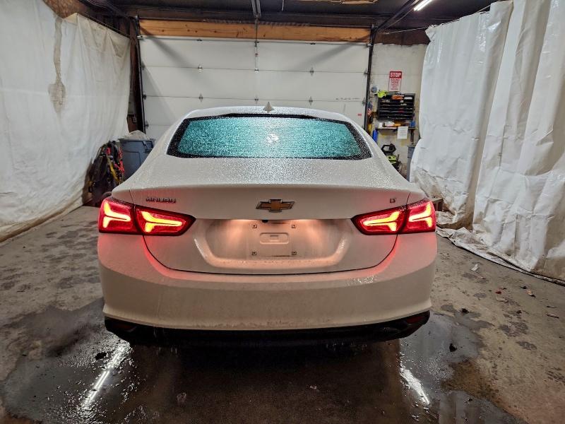 Photo 6 from auction – 2021 CHEVROLET MALIBU LT with VIN 1G1ZD5ST4MF066093