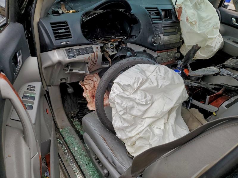 Photo 8 from auction – 2008 TOYOTA HIGHLANDER with VIN JTEES42A082075418