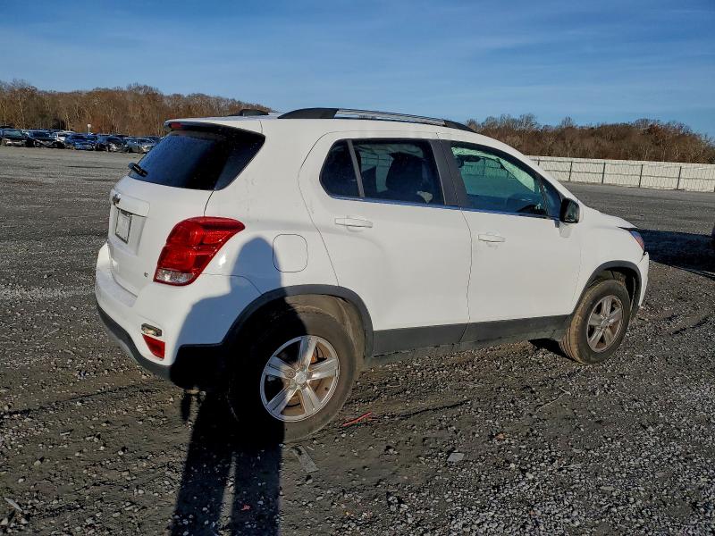 Photo 3 from auction – 2020 CHEVROLET TRAX 1LT with VIN 3GNCJPSB2LL262649