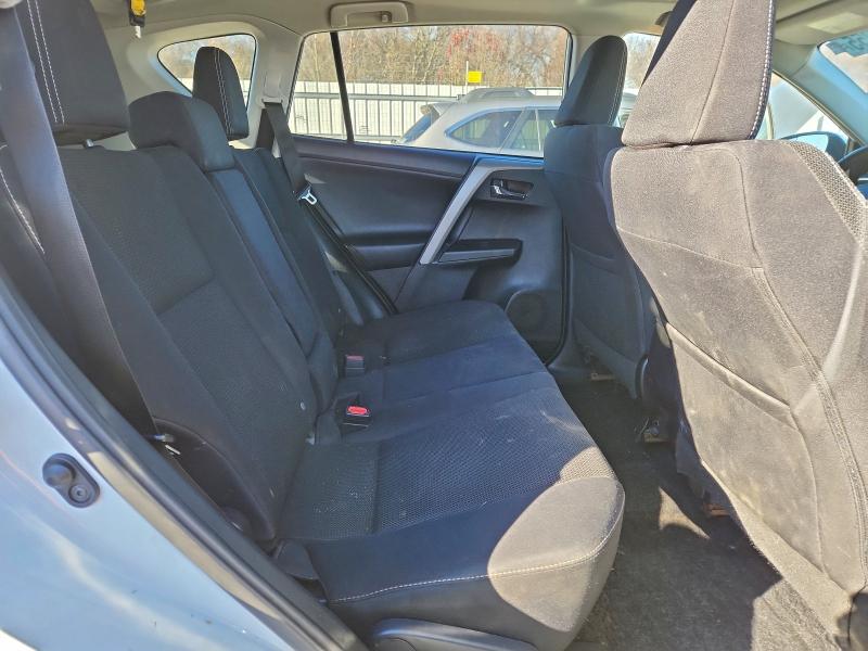 Photo 11 from auction – 2016 TOYOTA RAV4 XLE with VIN 2T3WFREV0GW240205