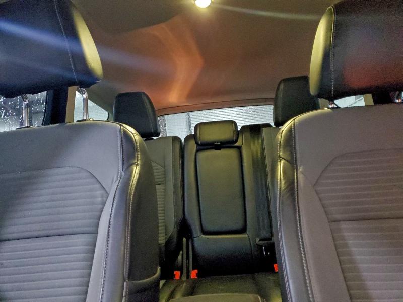 Photo 10 from auction – 2017 FORD ESCAPE SE with VIN 1FMCU9GD7HUA21359
