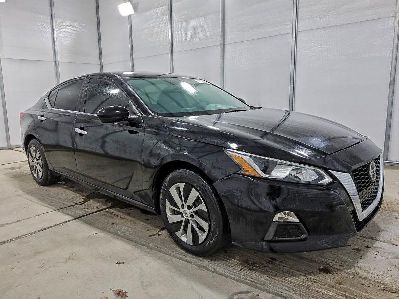 Photo 4 from auction – 2020 NISSAN ALTIMA S with VIN 1N4BL4BV1LC183403
