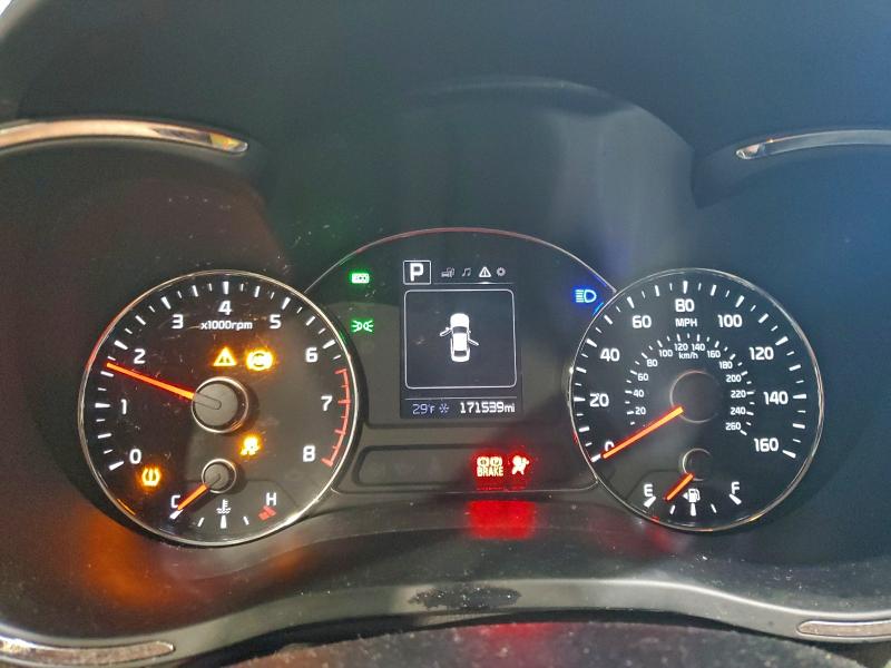 Photo 9 from auction – 2018 KIA FORTE LX with VIN 3KPFL4A74JE263959