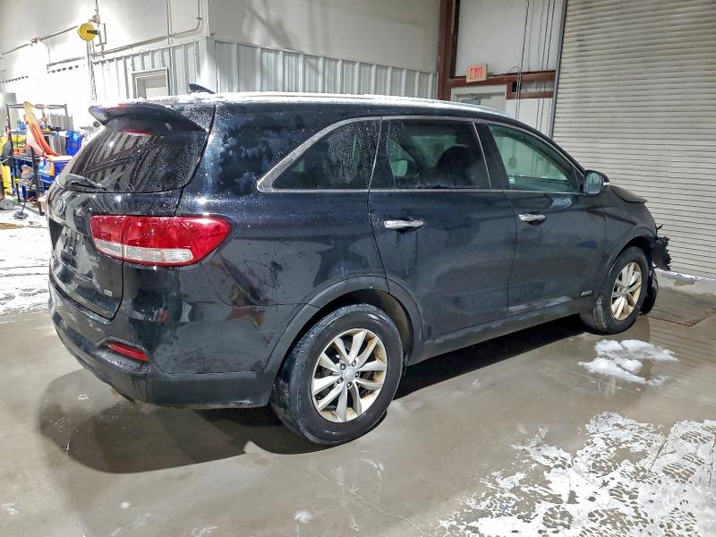 Photo 3 from auction – 2018 KIA SORENTO LX with VIN 5XYPGDA37JG413491