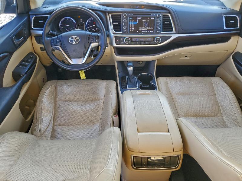 Photo 8 from auction – 2014 TOYOTA HIGHLANDER with VIN 5TDYKRFH8ES005403