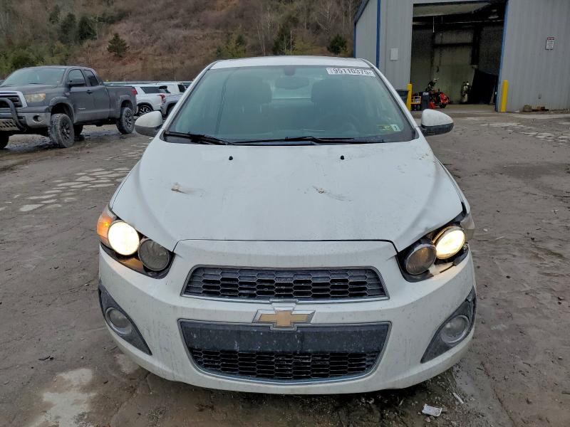 Photo 5 from auction – 2016 CHEVROLET SONIC LT with VIN 1G1JC5SH1G4115553