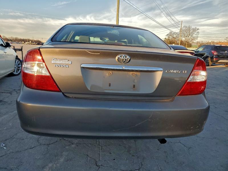 Photo 6 from auction – 2004 TOYOTA CAMRY LE with VIN 4T1BE32K24U923441
