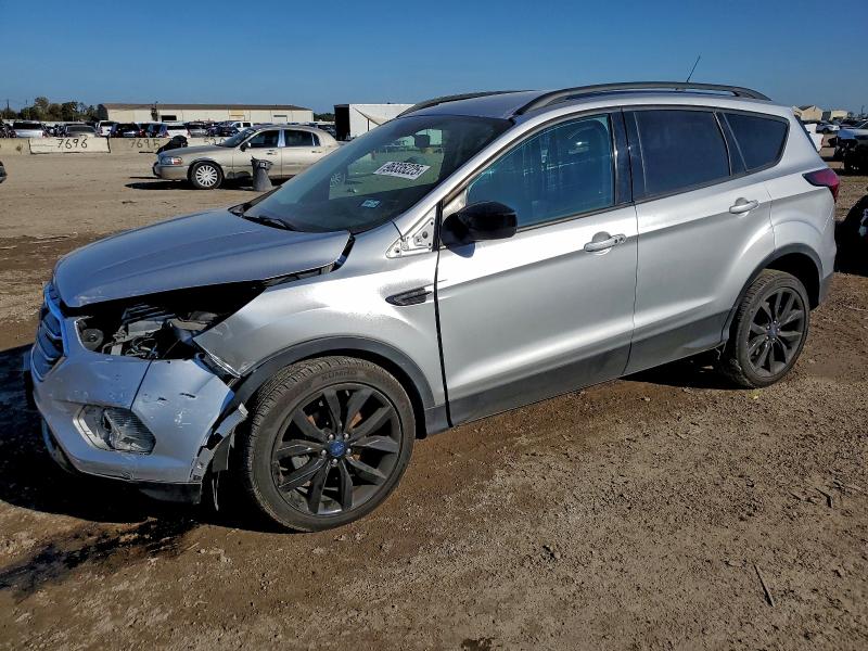FORD ESCAPE SE 2019 with VIN 1FMCU0GD7KUB09184 - Photo from auction