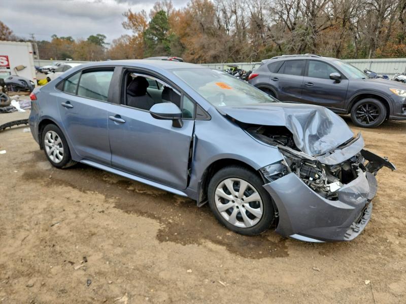 Photo 4 from auction – 2022 TOYOTA COROLLA LE with VIN 5YFEPMAE8NP360245
